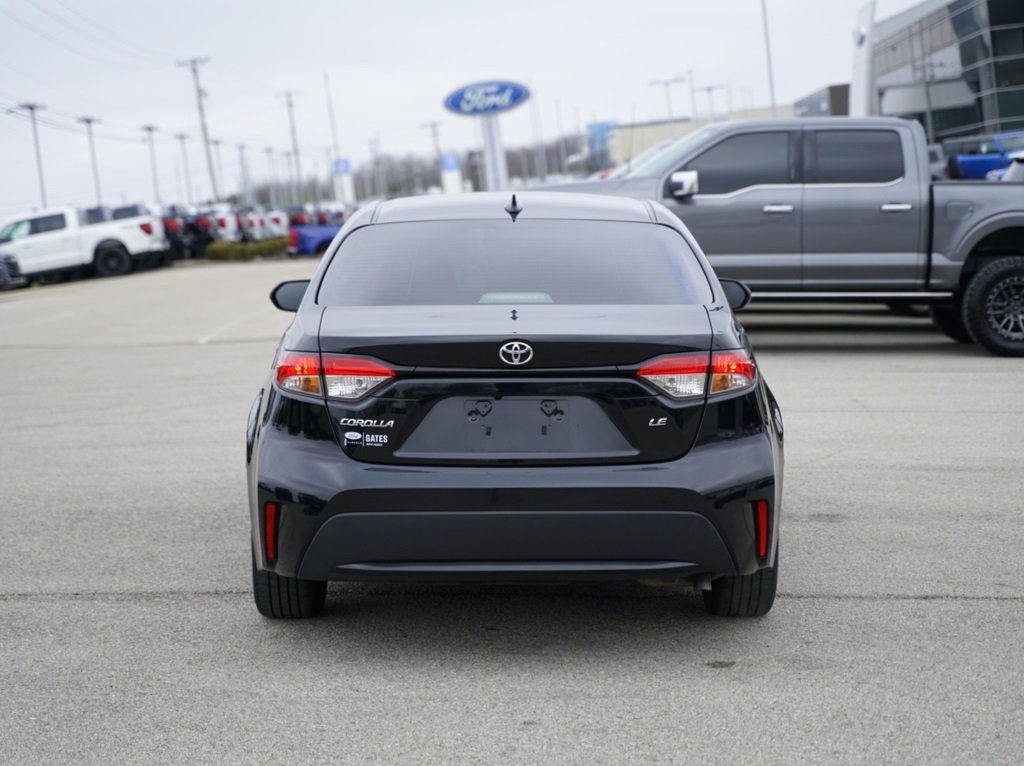 Used 2022 Toyota Corolla LE image 6