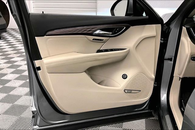 Used 2023 Buick Envision Avenir image 19