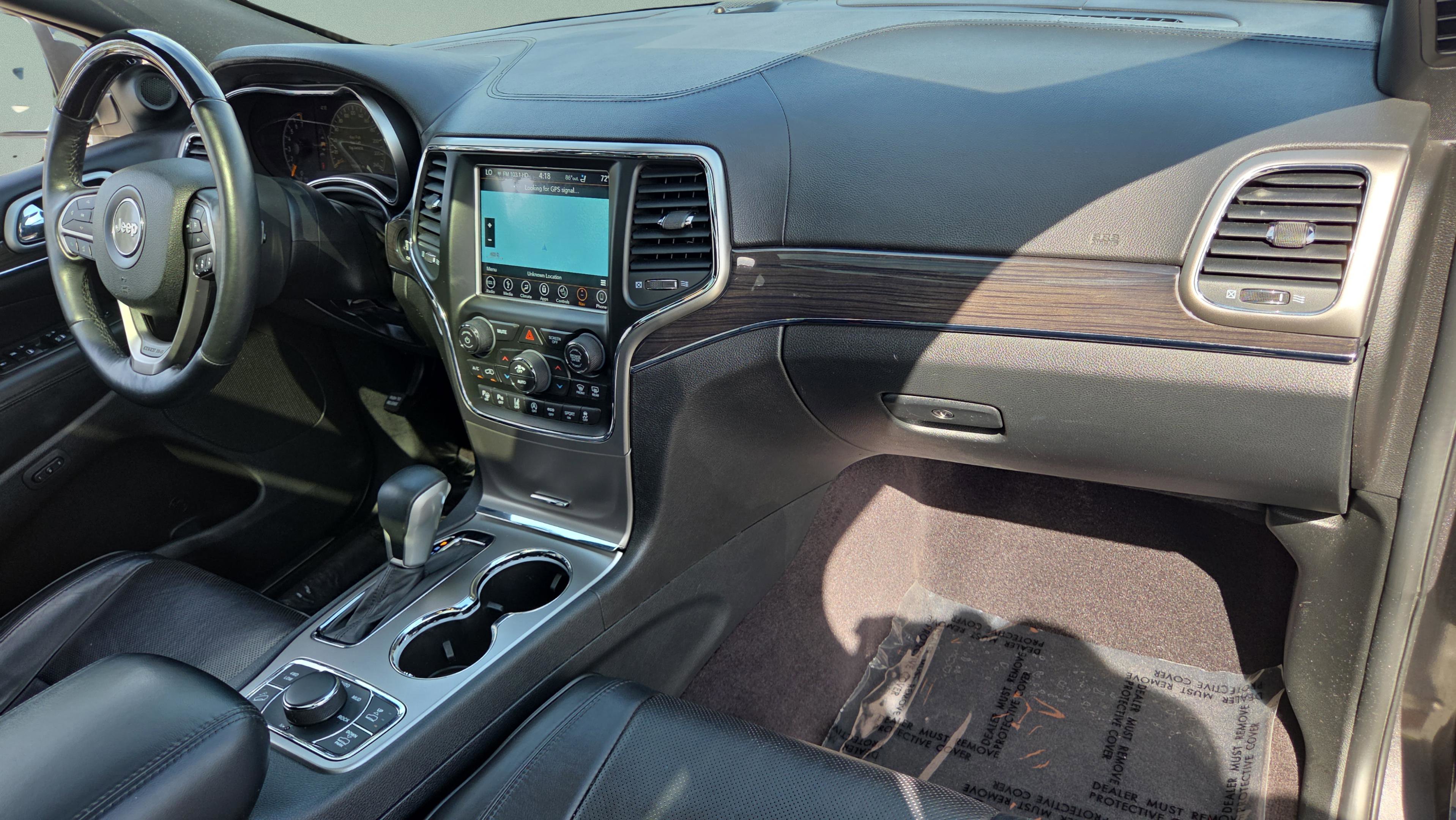 Used 2018 Jeep Grand Cherokee Overland AWD/4WD image 17