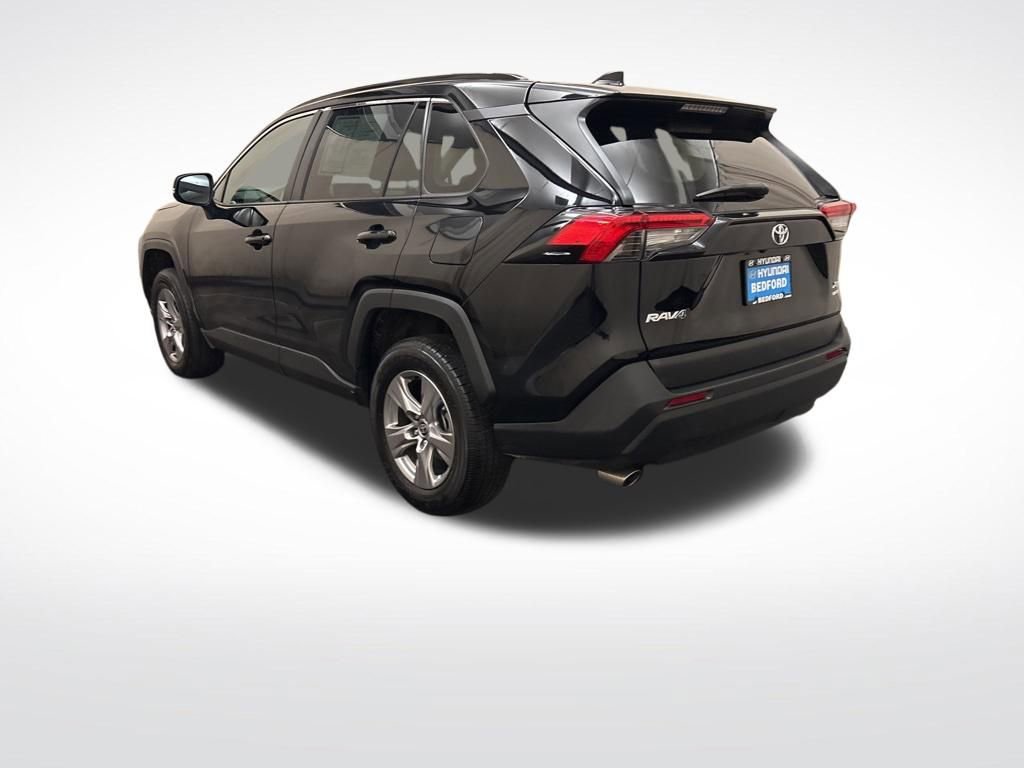 Used 2025 Toyota RAV4 XLE image 8