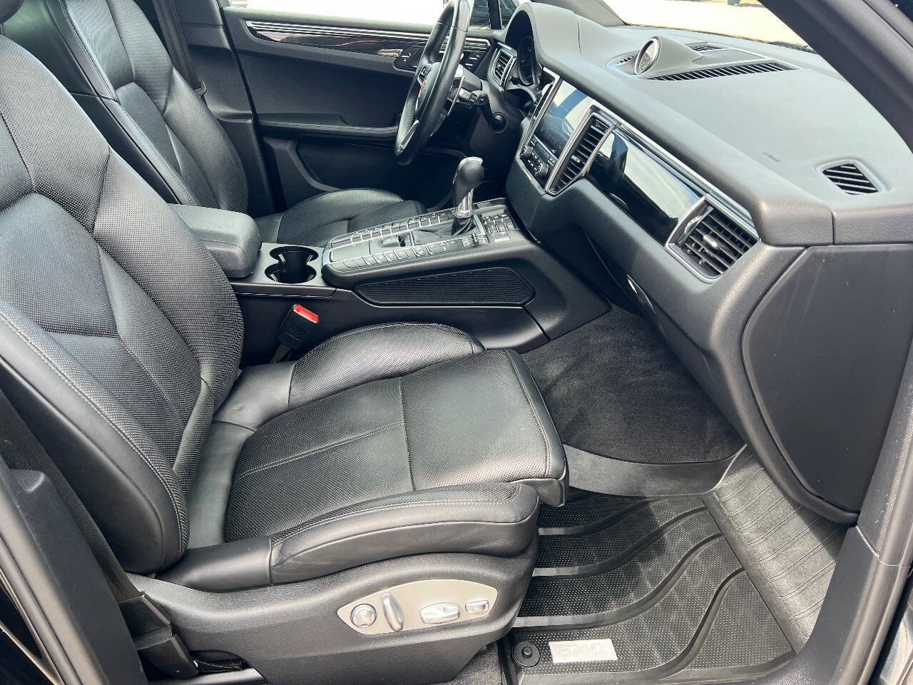 Used 2018 Porsche Macan image 20