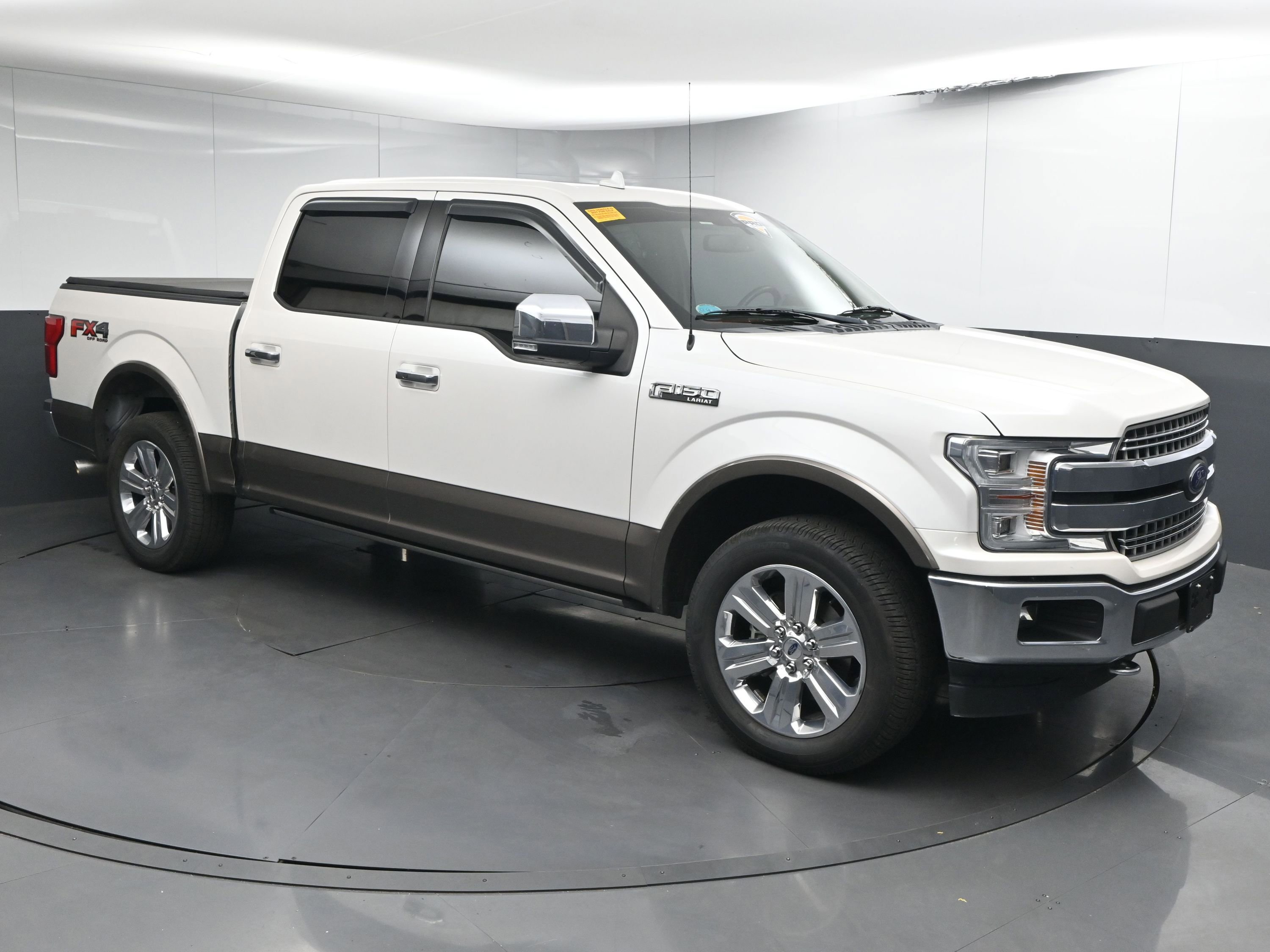 Used 2018 Ford F150 Lariat w/ Equipment Group 502A Luxury image 6