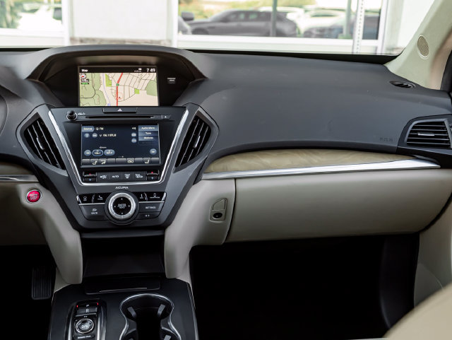 Used 2020 Acura MDX w/ Technology Package AWD/4WD image 28