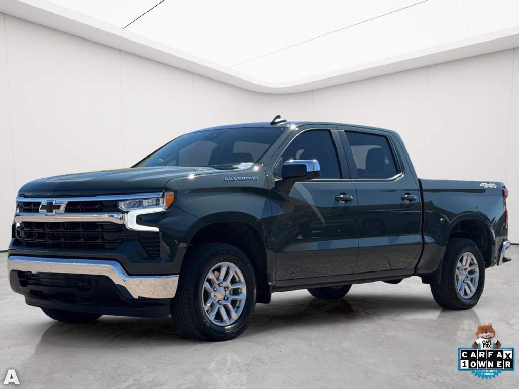 Used 2026 Chevrolet Silverado 1500 LT AWD/4WD image 2