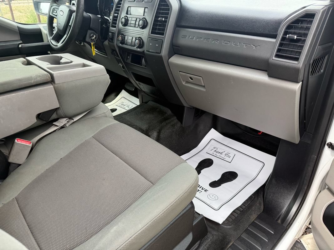 Used 2017 Ford F250 XL w/ Power Equipment Group AWD/4WD image 14