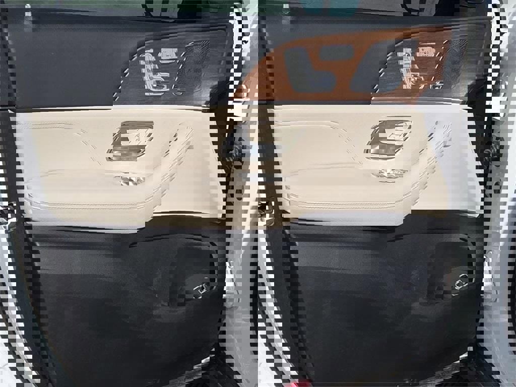 Used 2024 Mercedes-Benz GLE 450 4MATIC image 15