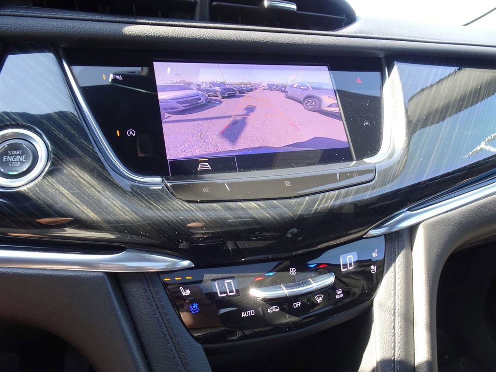 Used 2021 Cadillac XT6 Premium Luxury image 19