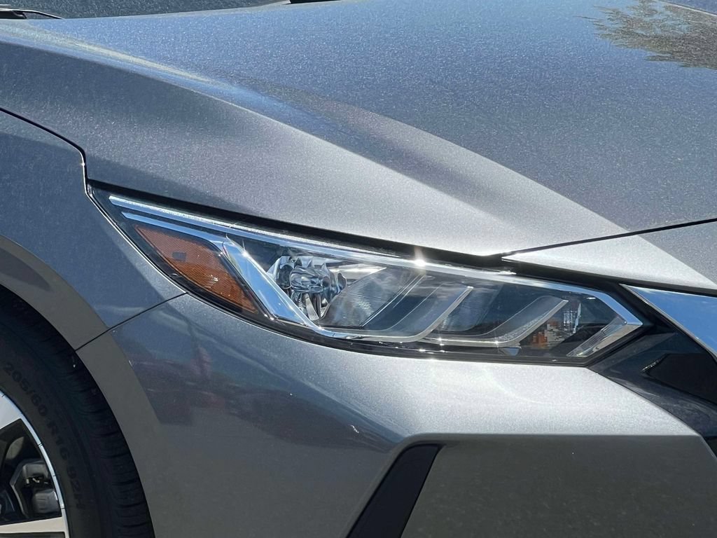 Used 2023 Nissan Sentra SV w/ All-Weather Package FWD image 8