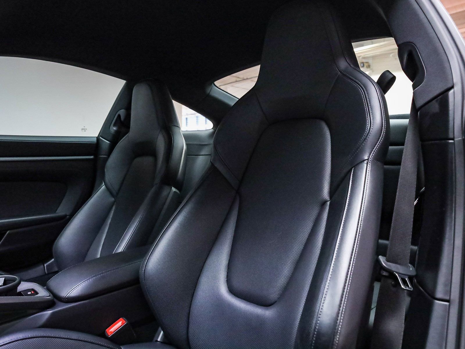 Used 2024 Porsche 911 Carrera S image 5