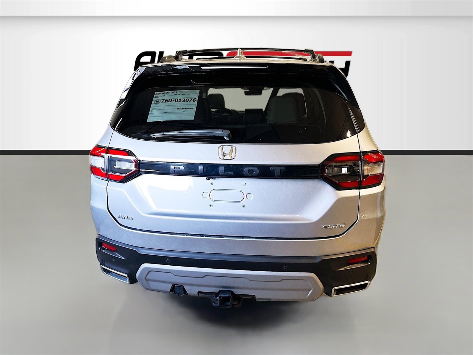 Used 2024 Honda Pilot Elite image 6