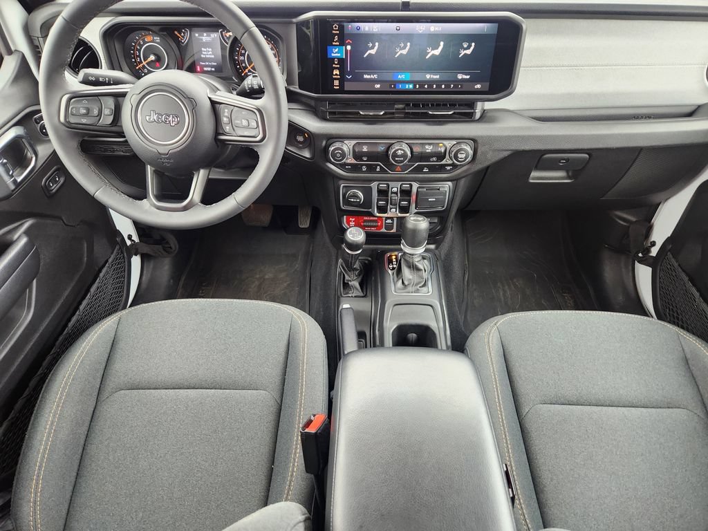 Used 2025 Jeep Wrangler Unlimited Sport AWD/4WD image 31