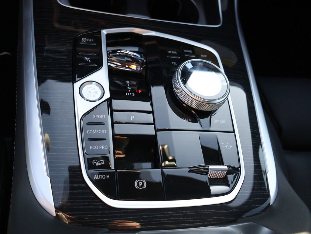 New 2026 BMW X7 M60i image 33