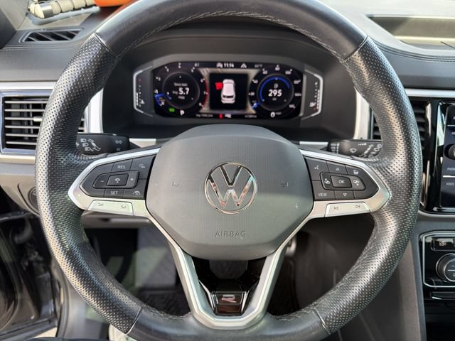 Used 2023 Volkswagen Atlas Cross Sport SEL R-Line AWD/4WD image 16