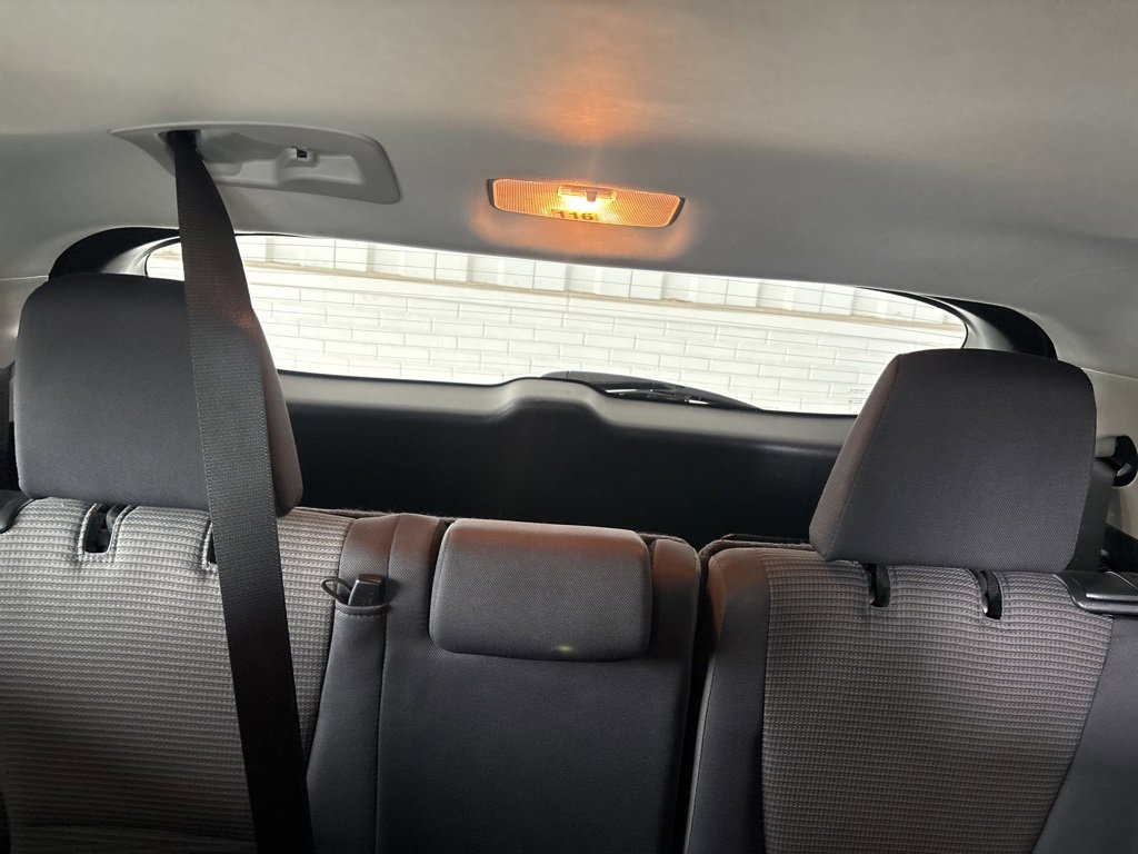 Used 2024 Toyota Highlander LE image 24