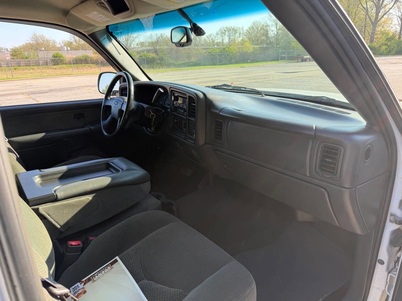 Used 2003 Chevrolet Silverado 1500 LS w/ Suspension Package, Off-Road AWD/4WD image 7