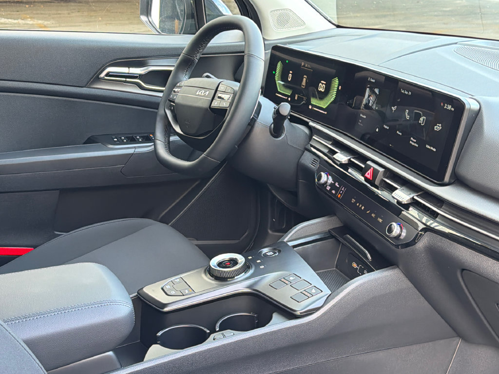 New 2027 Kia Sportage S FWD image 11