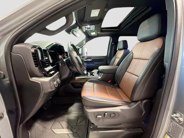 Certified 2025 Chevrolet Silverado 3500 High Country w/ High Country Premium Package AWD/4WD image 18