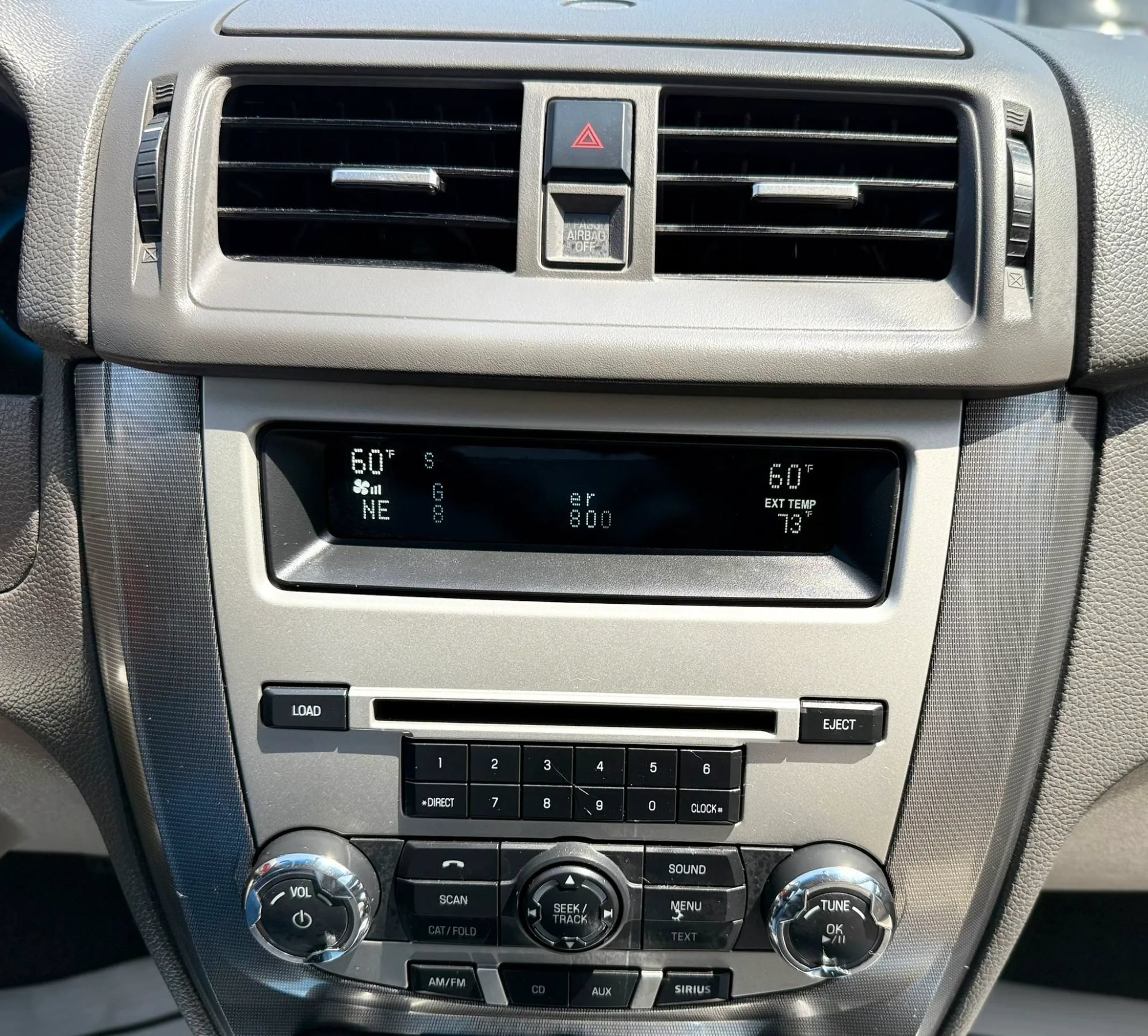 Used 2011 Ford Fusion SEL FWD image 16