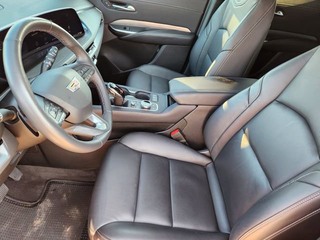 Used 2024 Cadillac XT4 Premium Luxury w/ Cold Weather Package image 13
