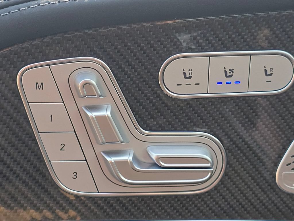 New 2026 Mercedes-Benz GLS 63 AMG 4MATIC image 6