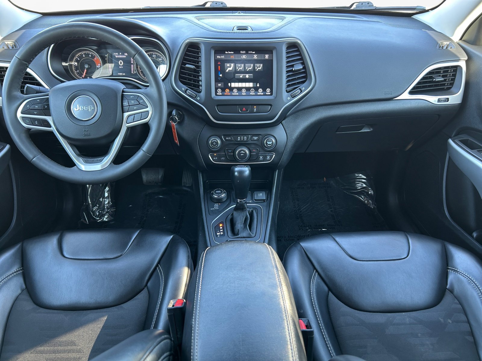 Used 2022 Jeep Cherokee Latitude AWD/4WD image 11