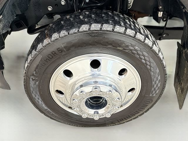Used 2024 Ford F450 Platinum w/ FX4 Off-Road Package image 33