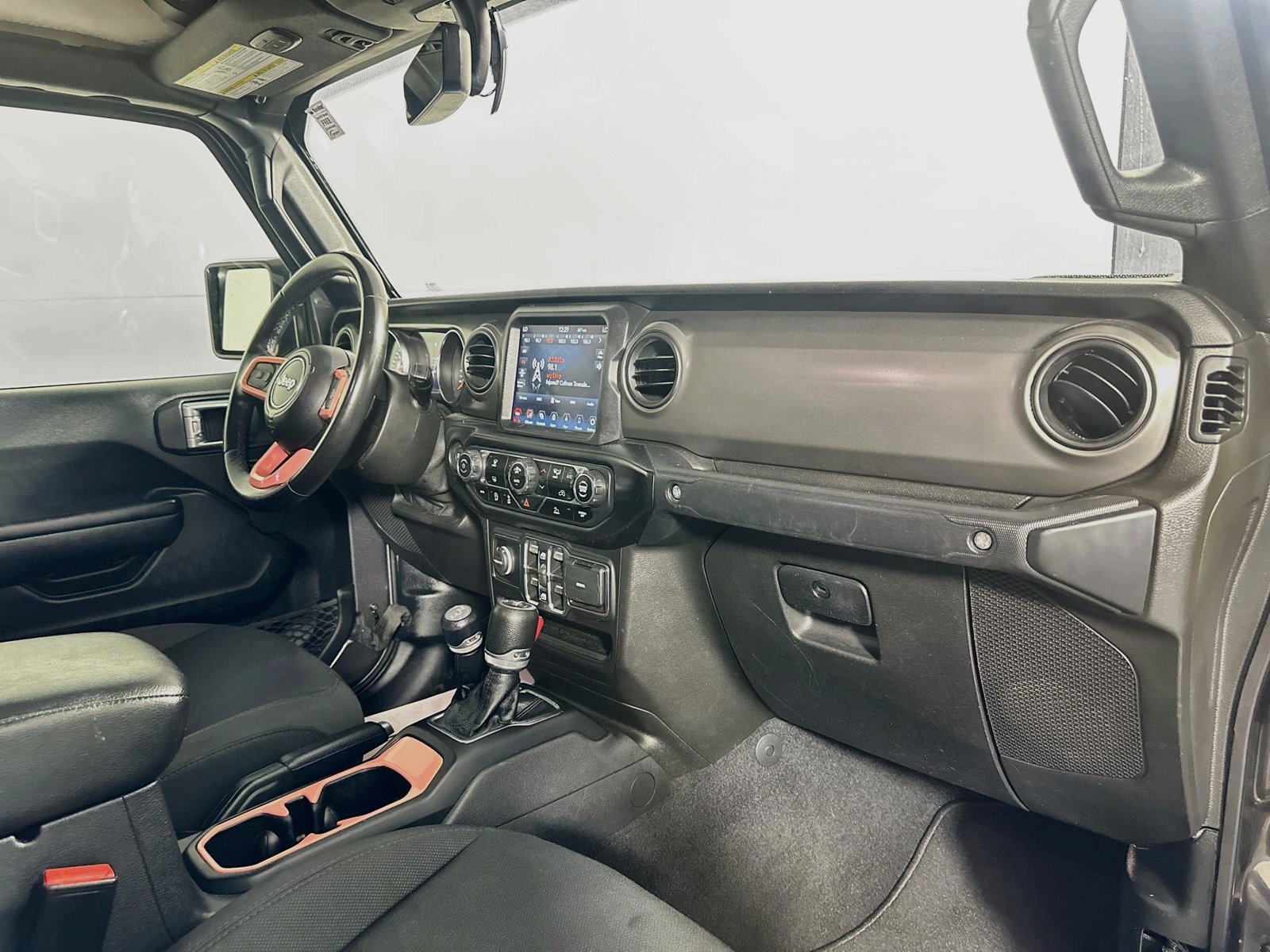 Used 2021 Jeep Gladiator Sport AWD/4WD image 28