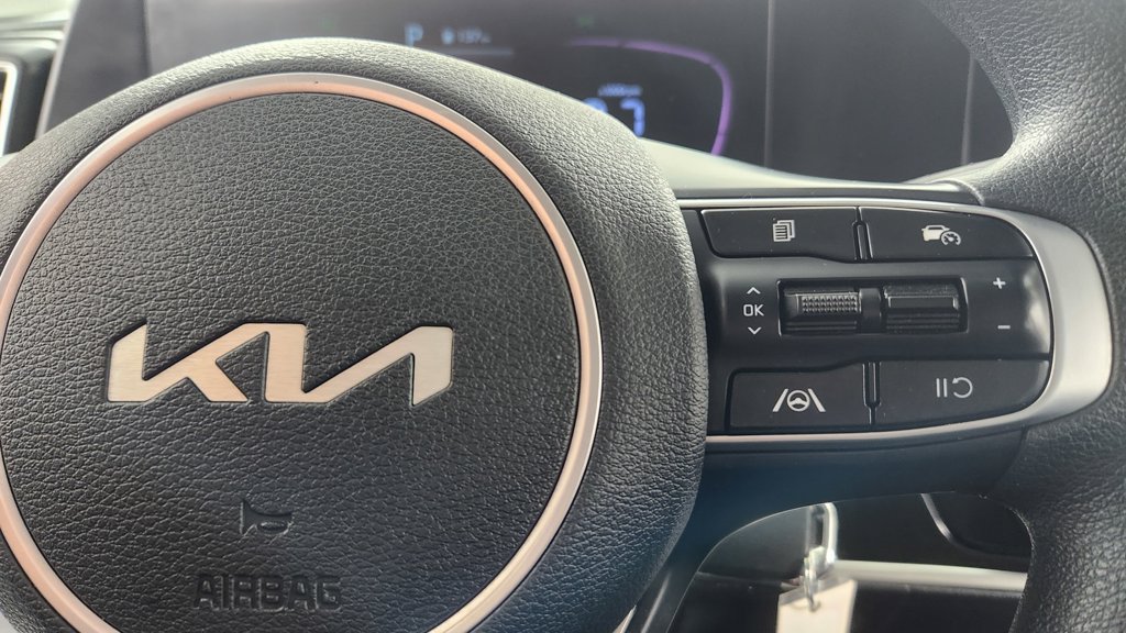 Used 2023 Kia Sportage LX FWD image 23