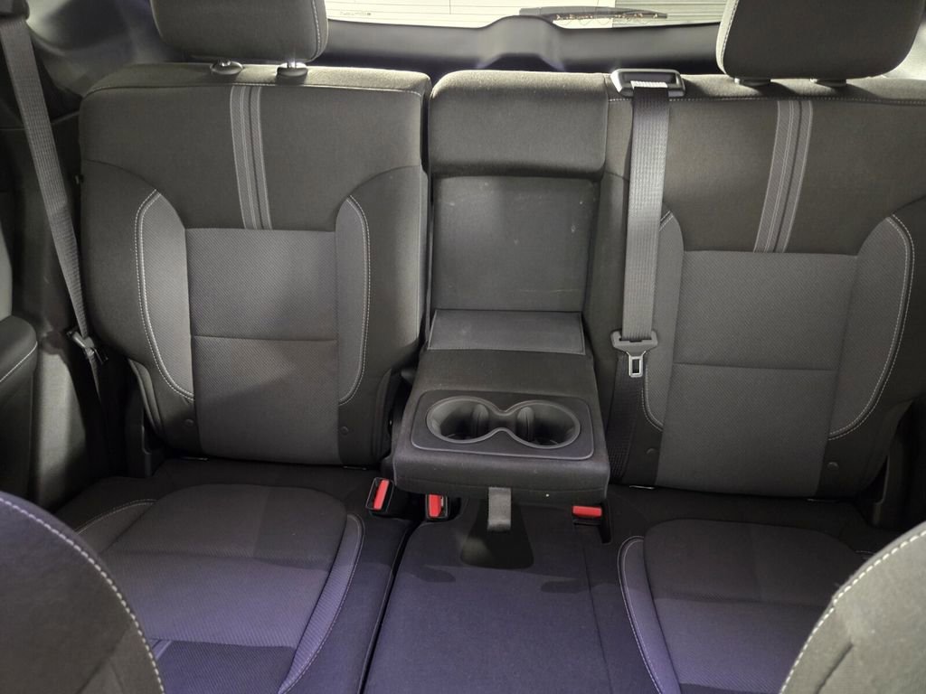 Used 2025 Chevrolet Blazer LT FWD image 22