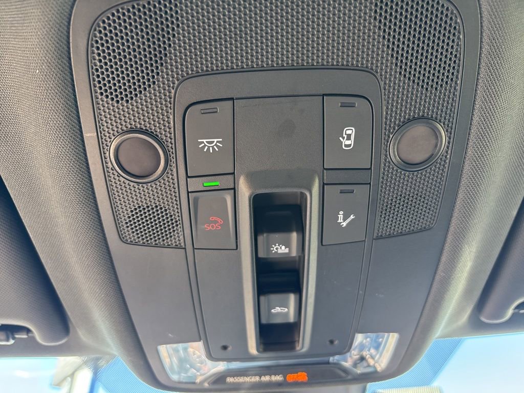 Used 2025 Audi Q3 2.0T Premium image 28