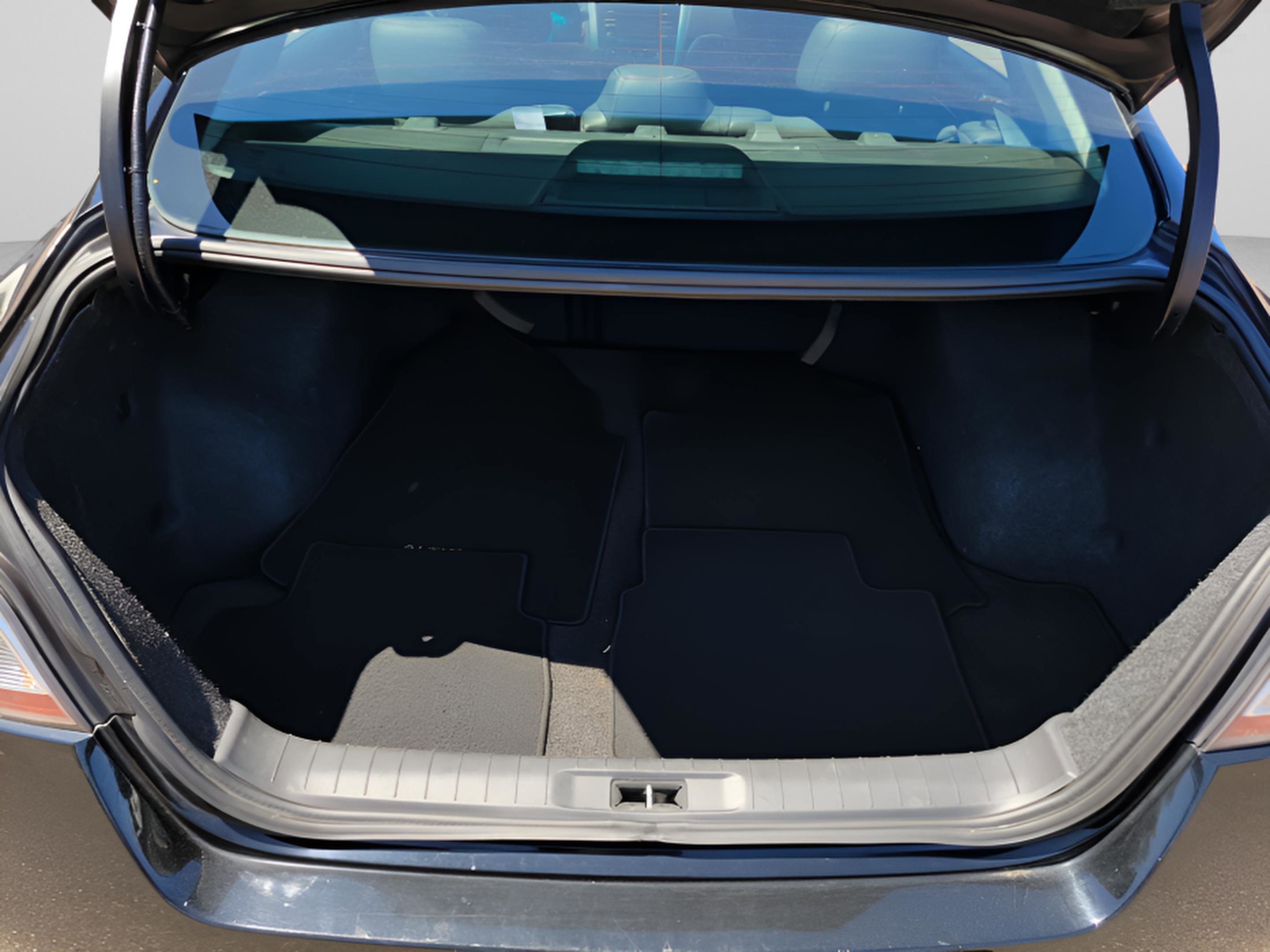 Used 2015 Nissan Altima 2.5 SL w/ Moonroof Package FWD image 26