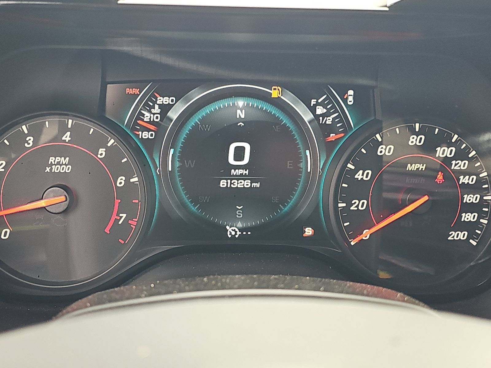 Used 2018 Chevrolet Camaro SS RWD image 8