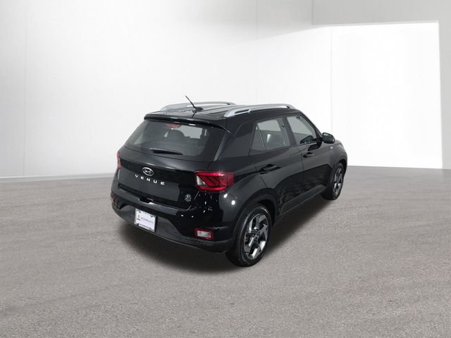 Used 2025 Hyundai Venue SEL image 41