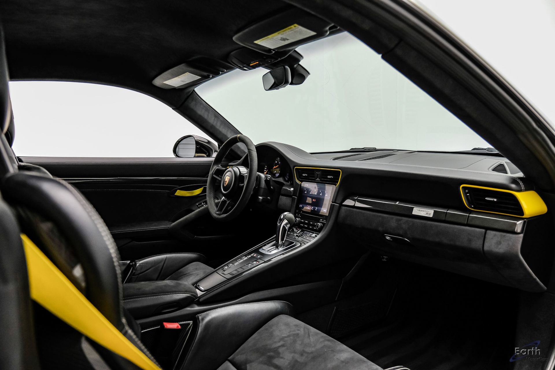 Used 2018 Porsche 911 GT2 RS w/ Weissach Package RWD image 56