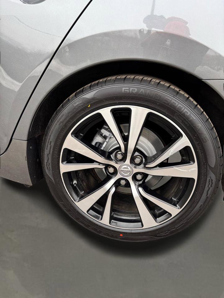 Used 2018 Nissan Maxima 3.5 SL image 33