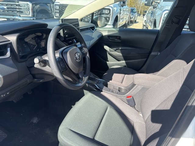 Used 2024 Toyota Corolla LE image 2