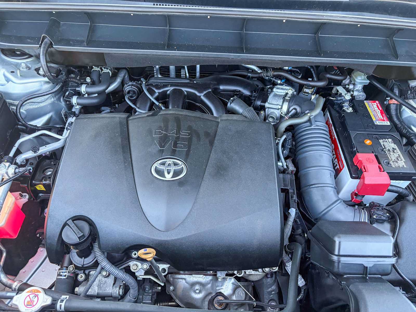 Used 2021 Toyota Highlander XLE AWD/4WD image 27