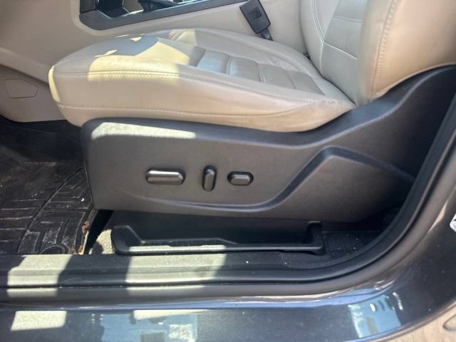Used 2019 Ford Escape Titanium FWD image 12