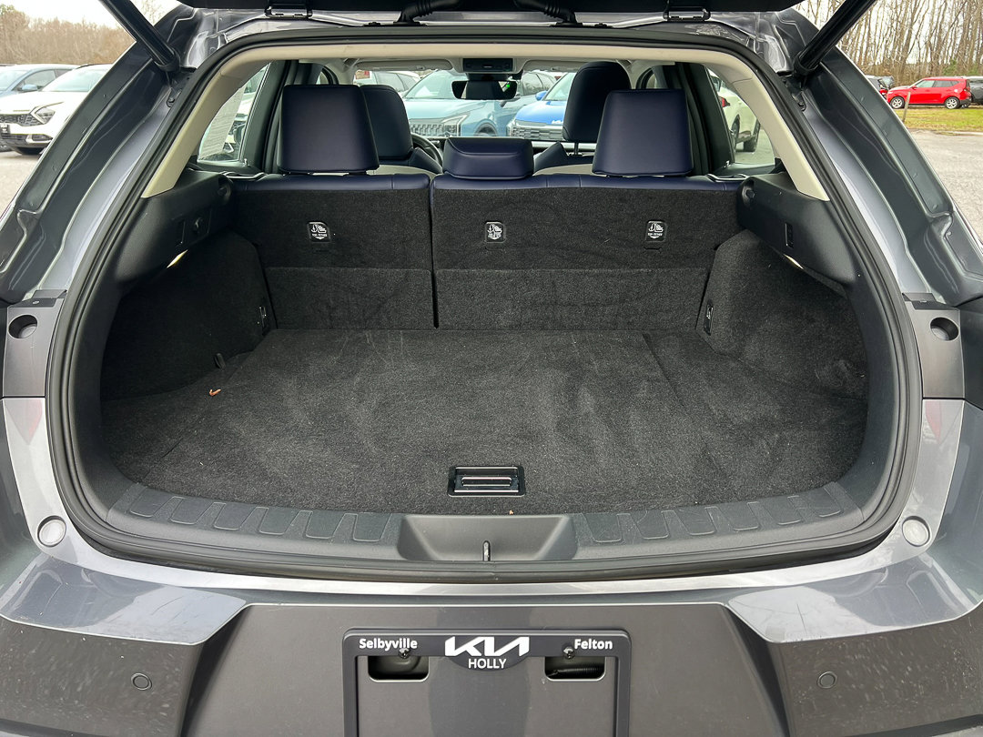 Used 2020 Lexus UX 250h w/ Premium Package image 5