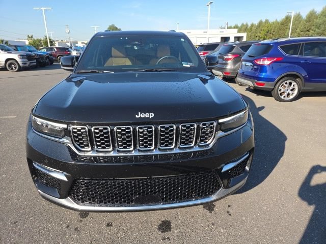 Used 2025 Jeep Grand Cherokee Summit AWD/4WD image 21