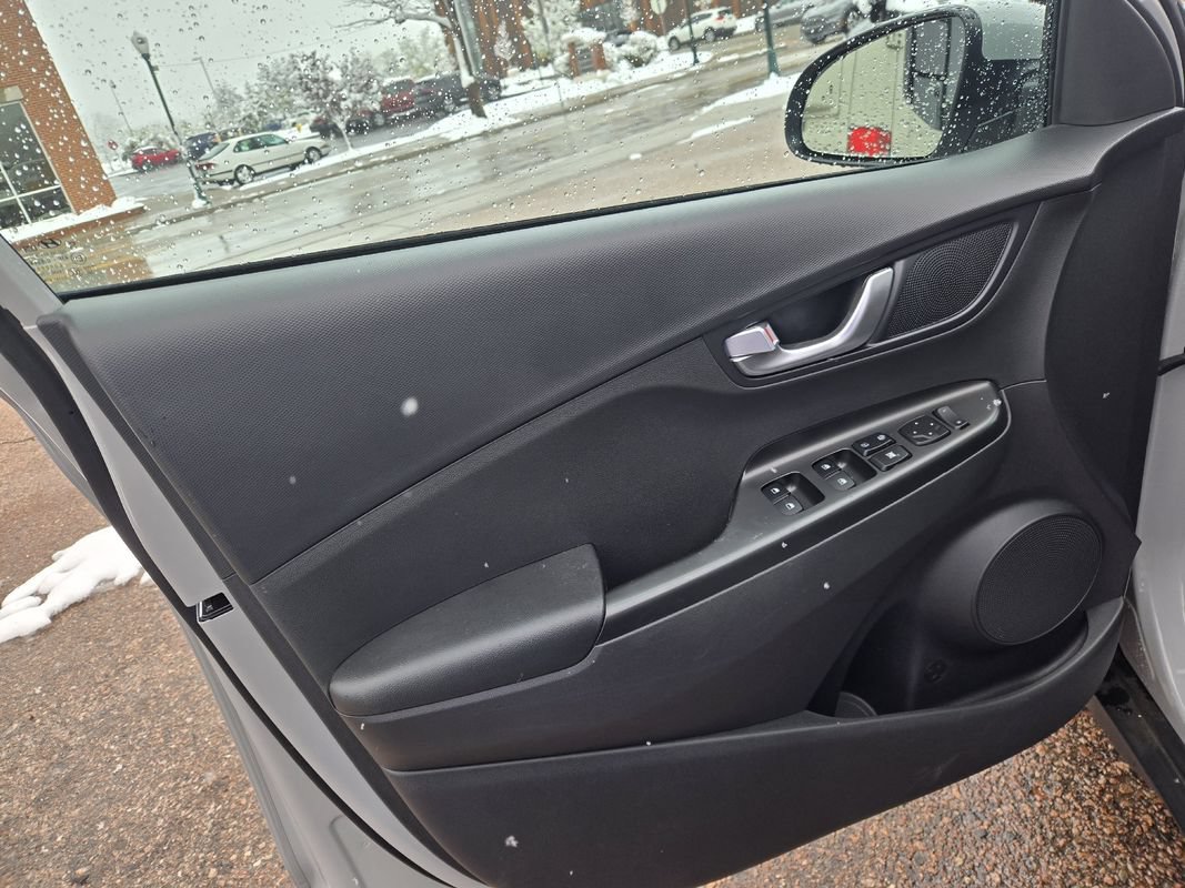 Used 2023 Hyundai Kona SEL w/ Convenience Package AWD/4WD image 15