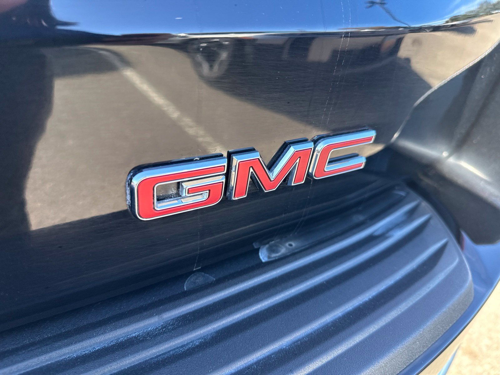 Used 2026 GMC Yukon Denali w/ Sun & Power Step Package AWD/4WD image 7