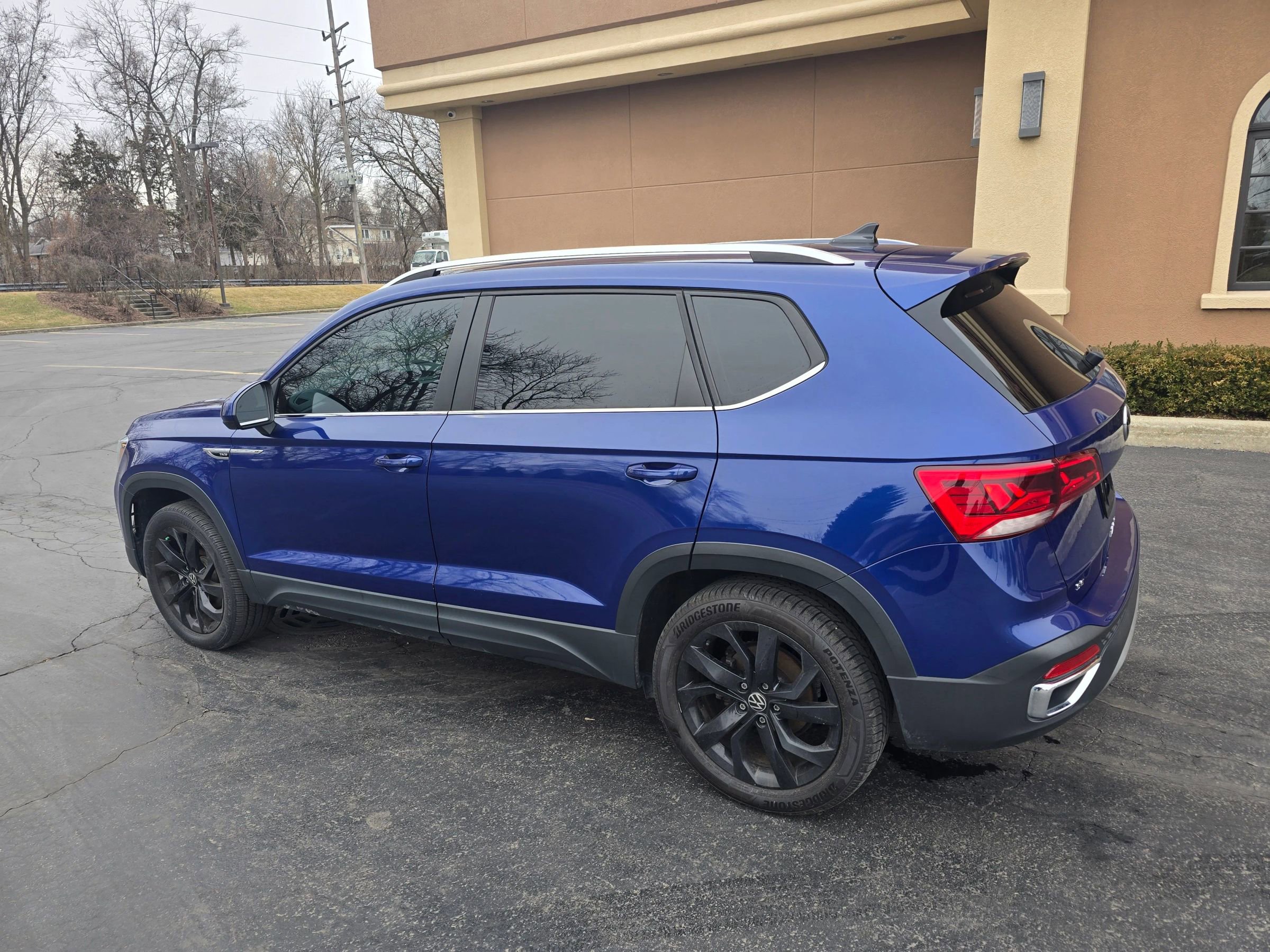 Used 2022 Volkswagen Taos SE image 17