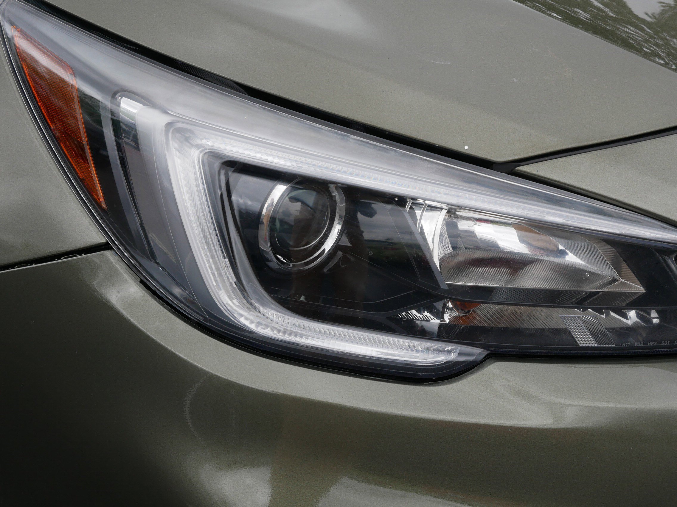 Used 2018 Subaru Outback 2.5i Premium w/ Popular Package #1 AWD/4WD image 16