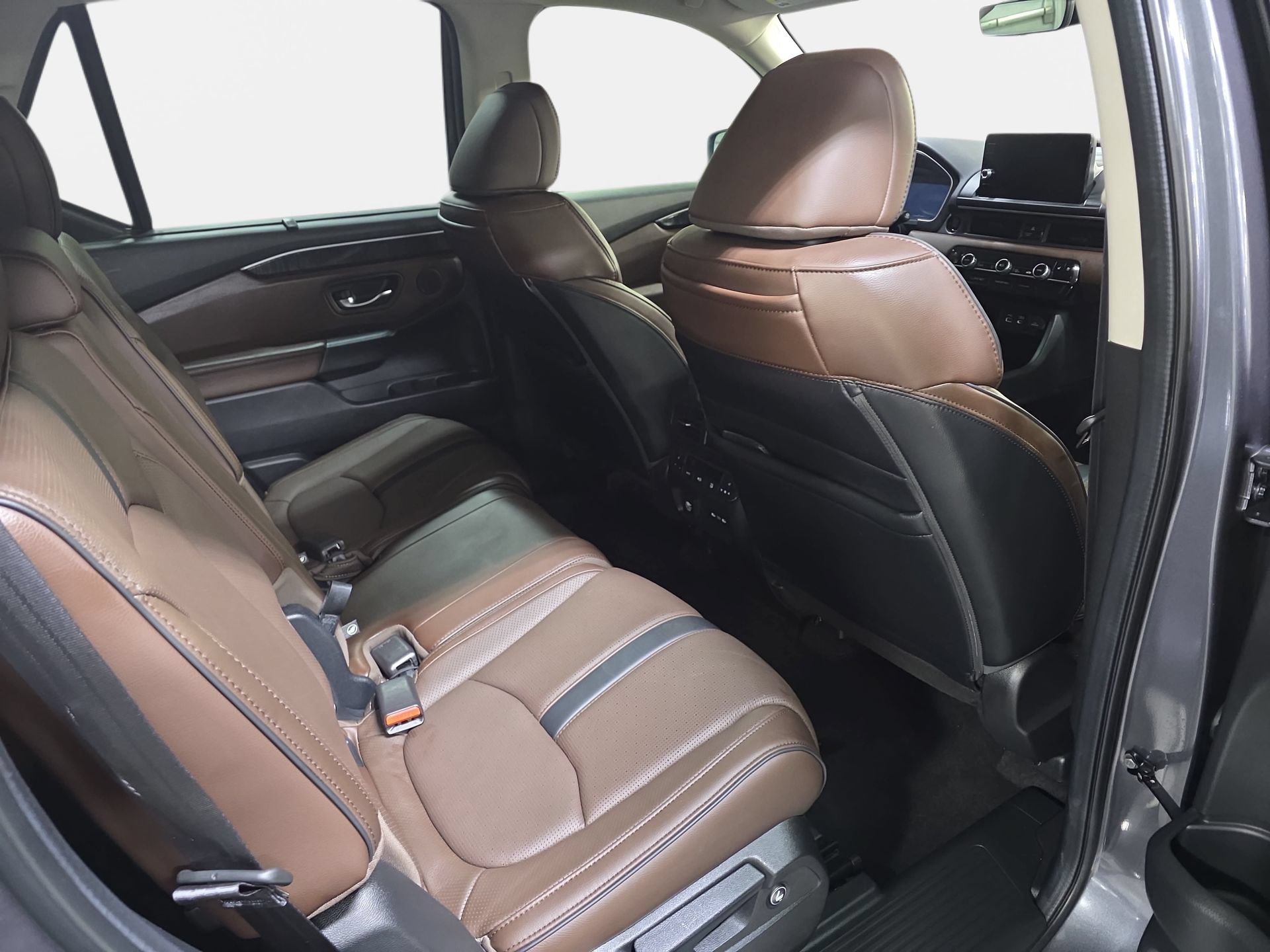 Used 2024 Honda Pilot Elite image 11