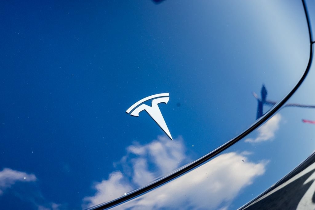 Used 2022 Tesla Model Y Long Range AWD/4WD image 6
