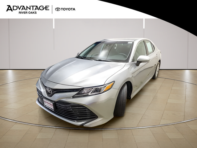 Used 2020 Toyota Camry LE w/ Convenience Package FWD image 4