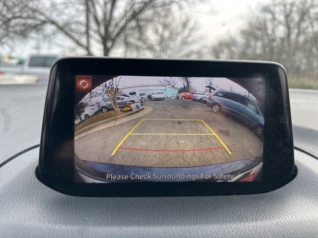 Used 2018 MAZDA MAZDA3 Touring image 17