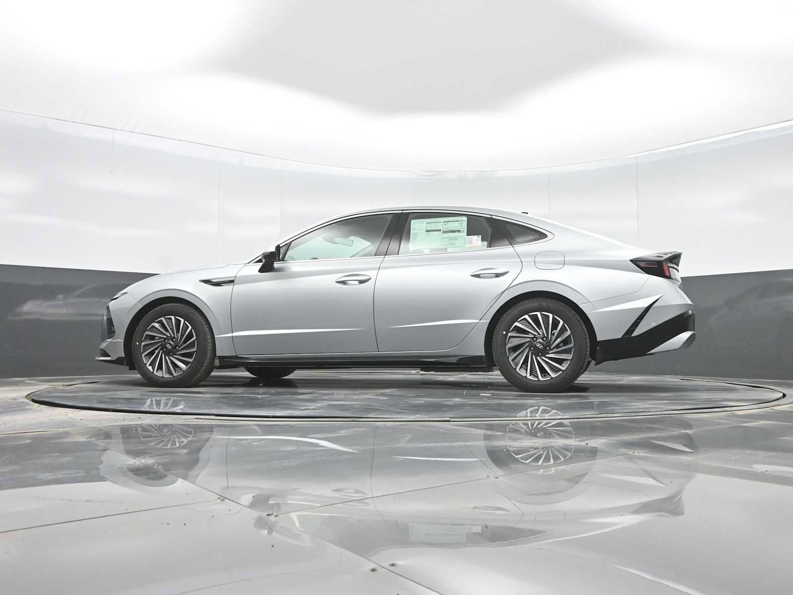 New 2026 Hyundai Sonata Limited image 31