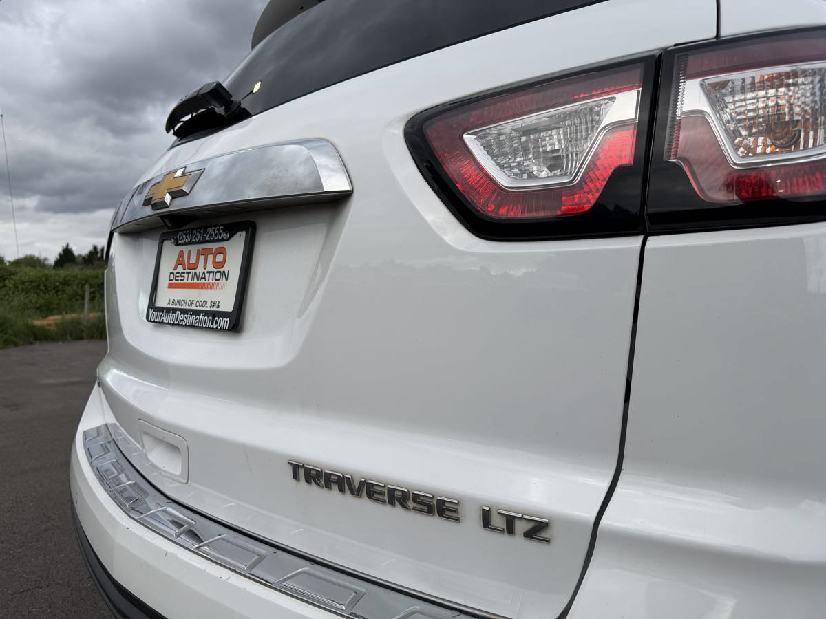 Used 2016 Chevrolet Traverse LTZ AWD/4WD image 10